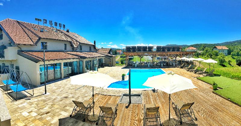 16 Lakes Hotel - Genel