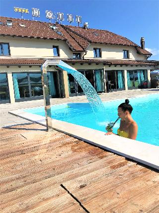 16 Lakes Hotel fotoÄŸrafÄ±