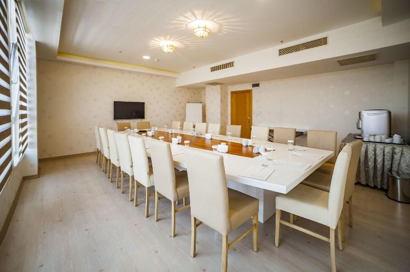 Tzob Otel - Toplantı