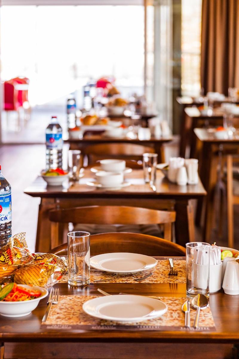Tzob Otel - Restoran