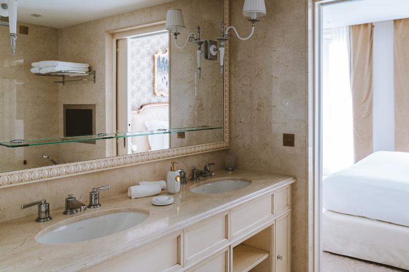 Hotel Splendide Royal Paris - Oda