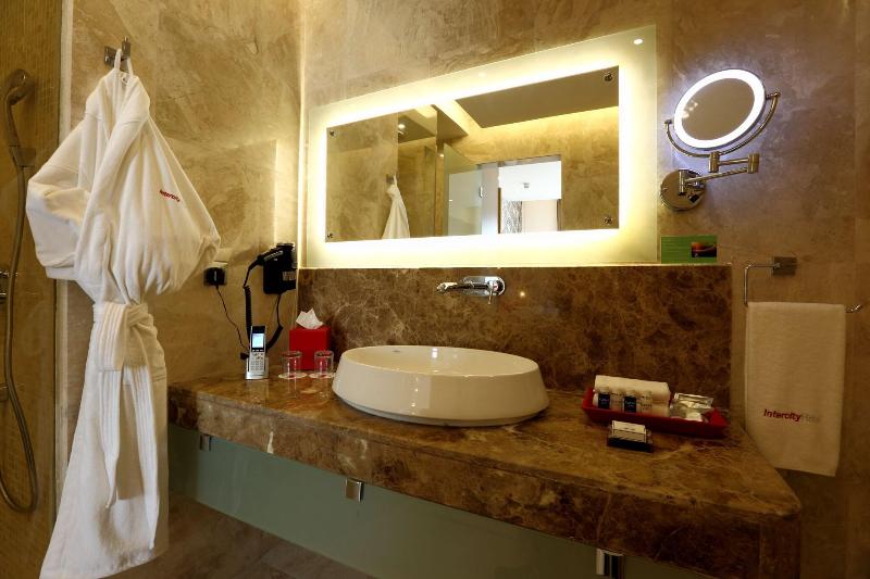 Intercity Hotel Riyadh Malaz - Oda