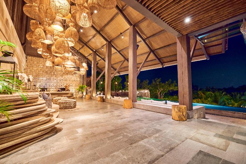 Cross Bali Breakers Resort - Lobi