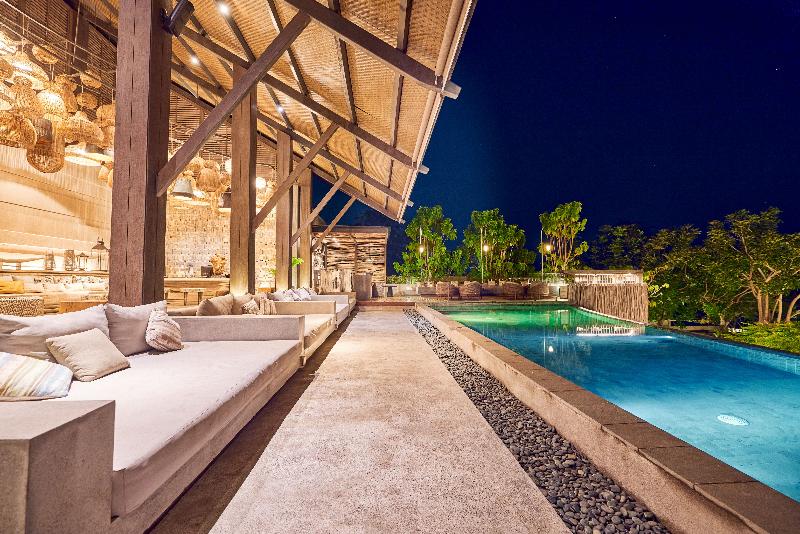 Cross Bali Breakers Resort - Lobi
