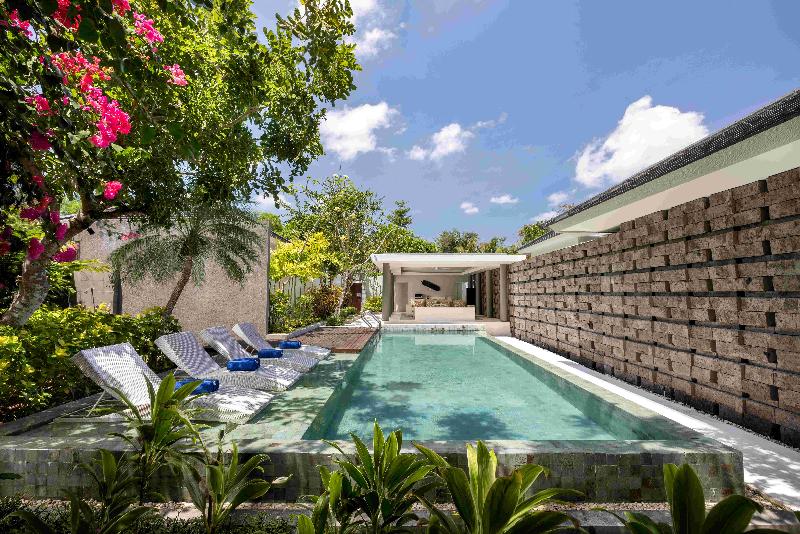 Cross Bali Breakers Resort - Oda
