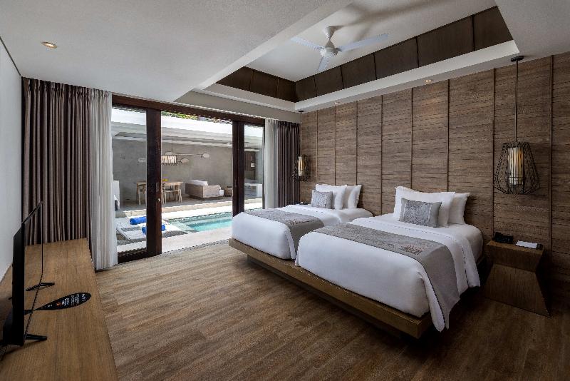 Cross Bali Breakers Resort - Oda