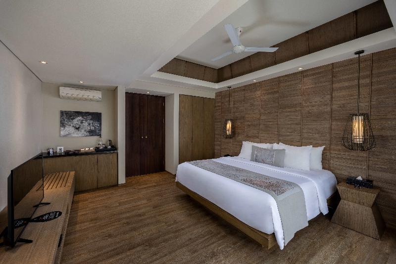 Cross Bali Breakers Resort - Oda