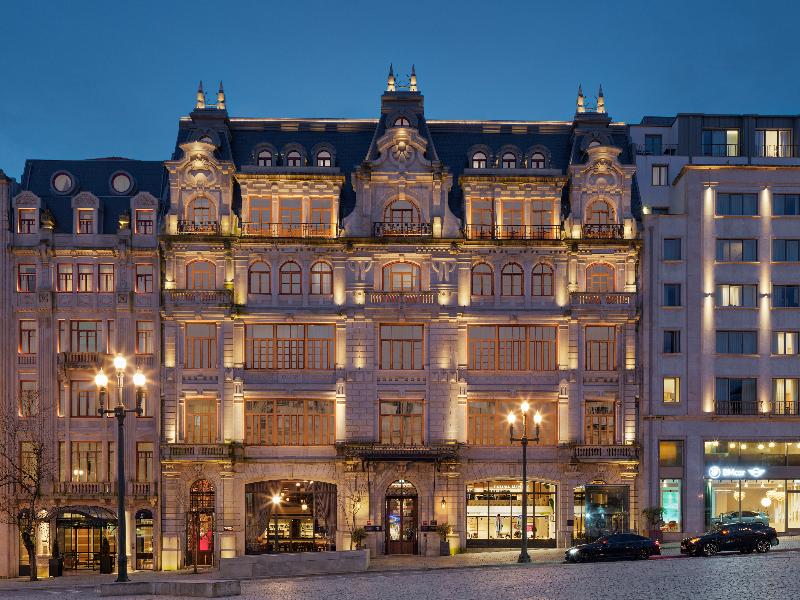 The One Monumental Palace - Genel