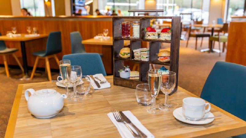 Holiday Inn Peterborough West - Restoran