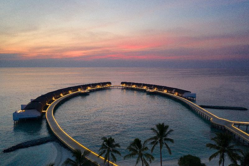 The Westin Maldives Miriandhoo Resort - Genel