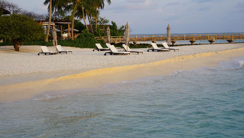 The Westin Maldives Miriandhoo Resort - Plaj