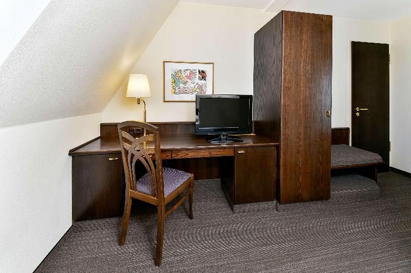 elaya hotel noerdlingen, Trademark by Wyndham - Oda