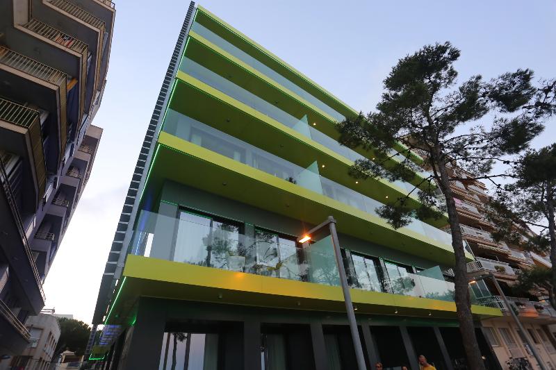 Cosmo Apartments Platja D'Aro - Oda