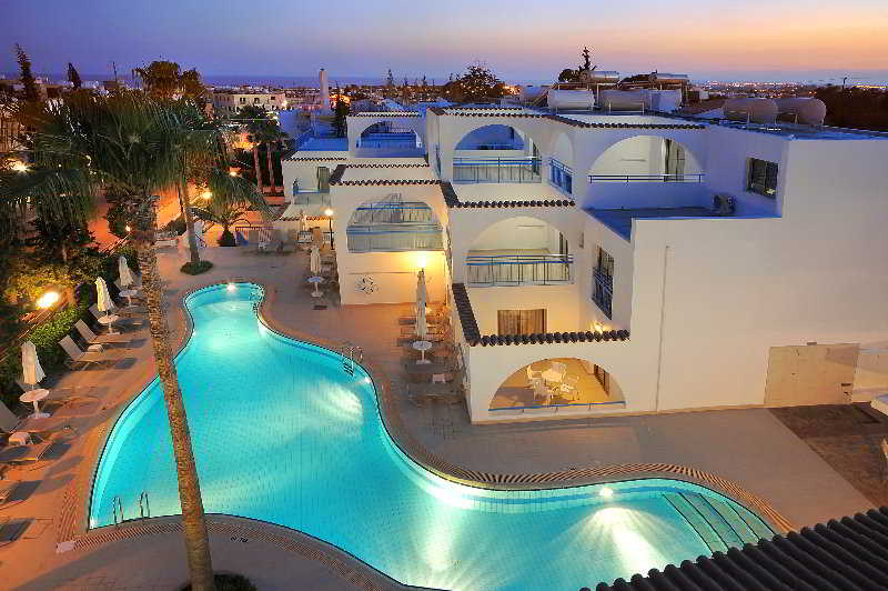 Petrosana Hotel Apartments otel fotoğrafı