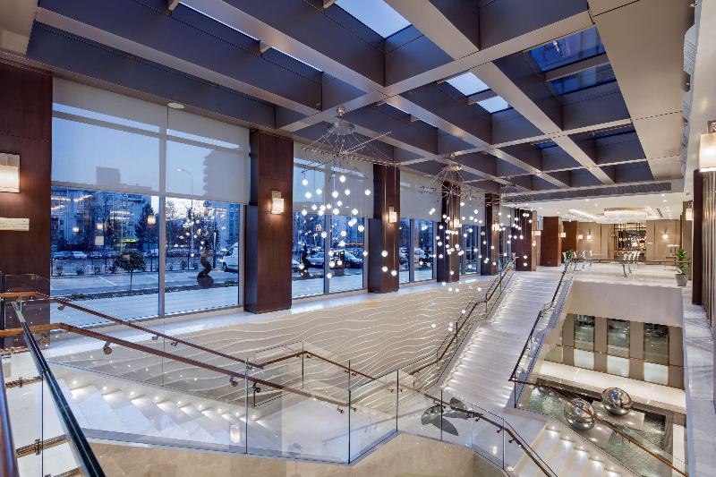 DoubleTree by Hilton Skopje - Lobi