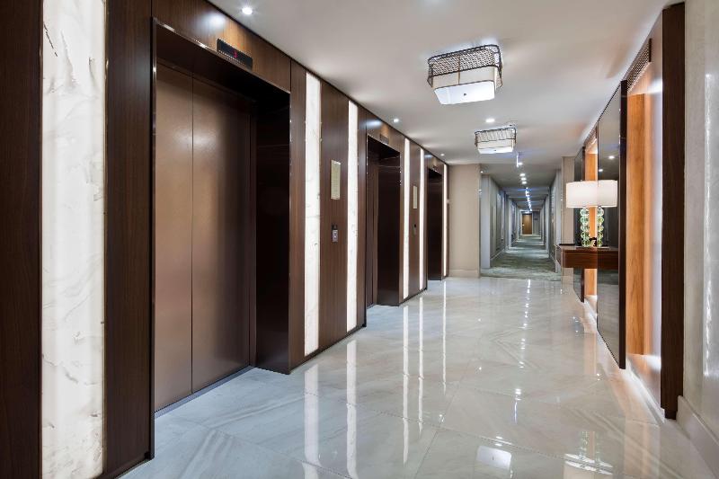 DoubleTree by Hilton Skopje - Lobi