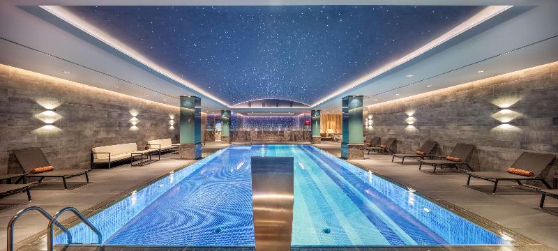 DoubleTree by Hilton Skopje - Havuz