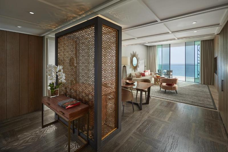 Mandarin Oriental Jumeira, Dubai - Bar