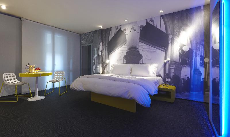 The Street Milano Duomo - Oda