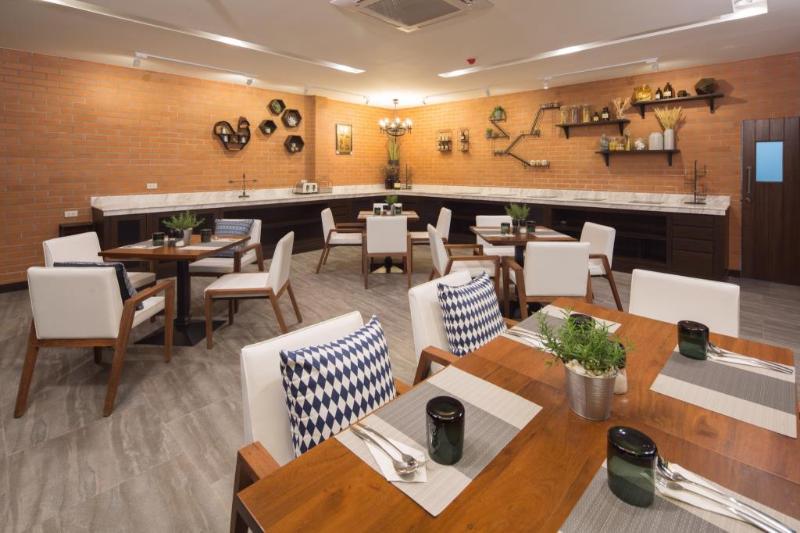 Coral Tree Villa HuaHin - Restoran