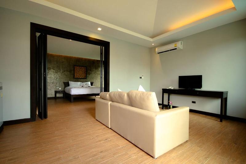 Coco Retreat Phuket Resort and Spa SHA+ - Oda