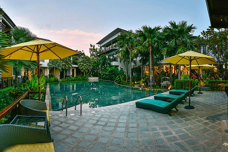 Coco Retreat Phuket Resort and Spa SHA+ - Havuz
