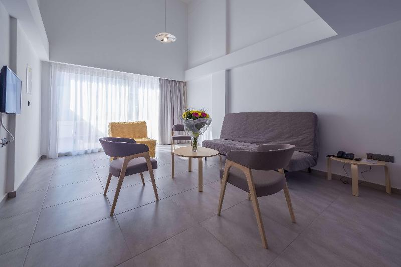 Protaras Plaza Hotel - Oda