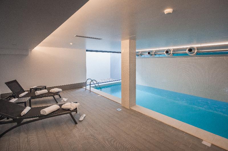 Essences Inn Marianos - Havuz