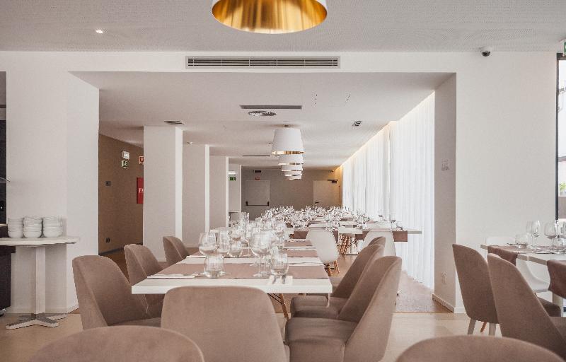 Essences Inn Marianos - Restoran