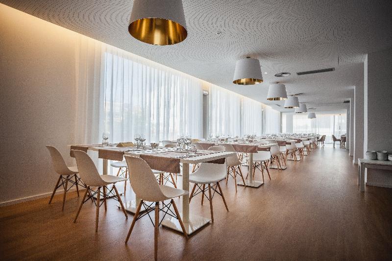 Essences Inn Marianos - Restoran