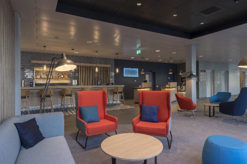 Holiday Inn Express Luzern Kriens - Bar