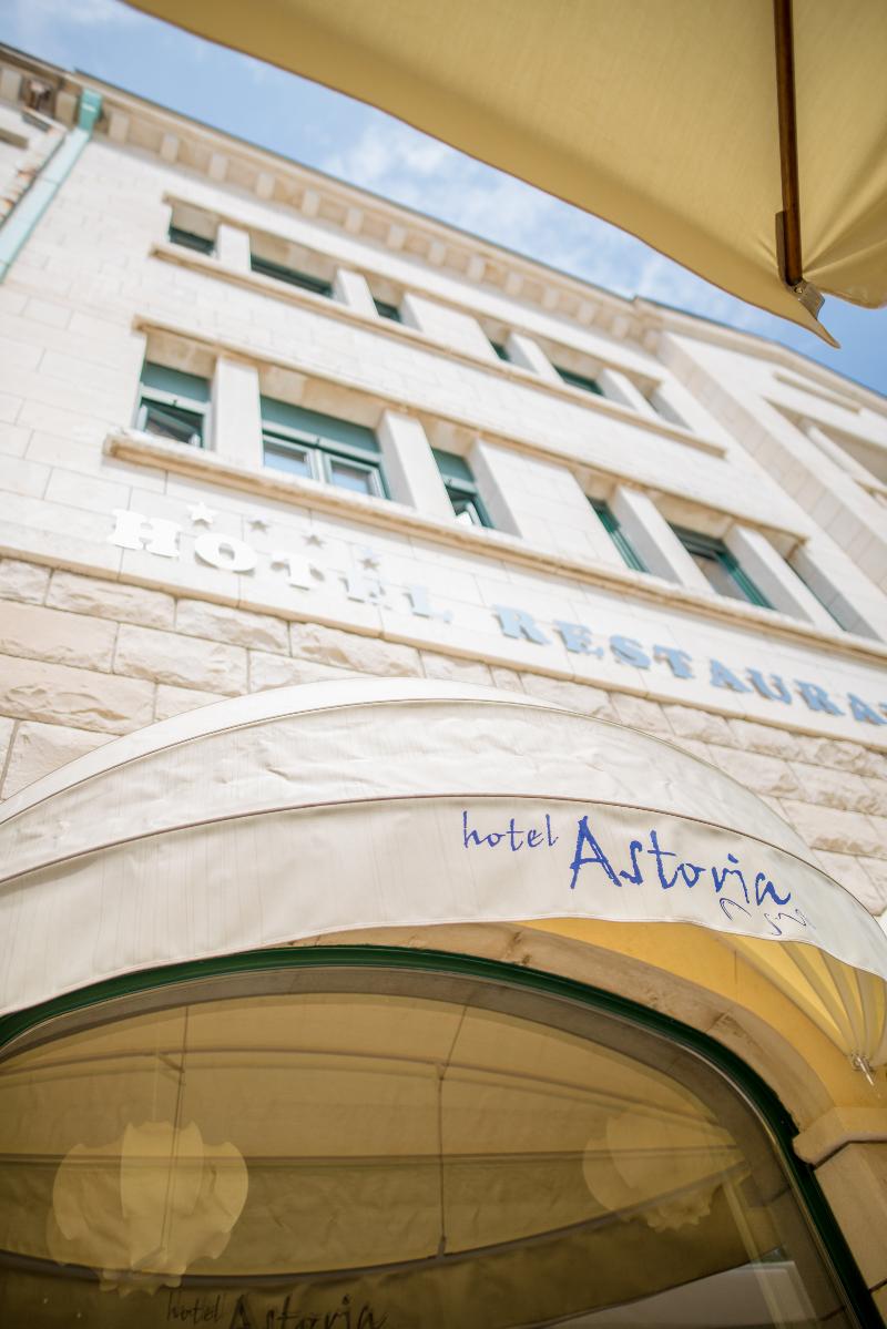 Hotel Astoria Tivat - Genel