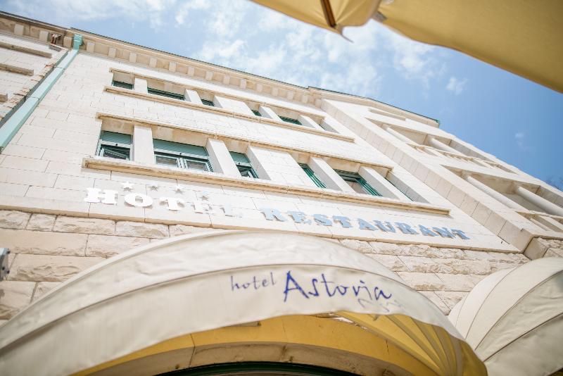 Hotel Astoria Tivat - Genel