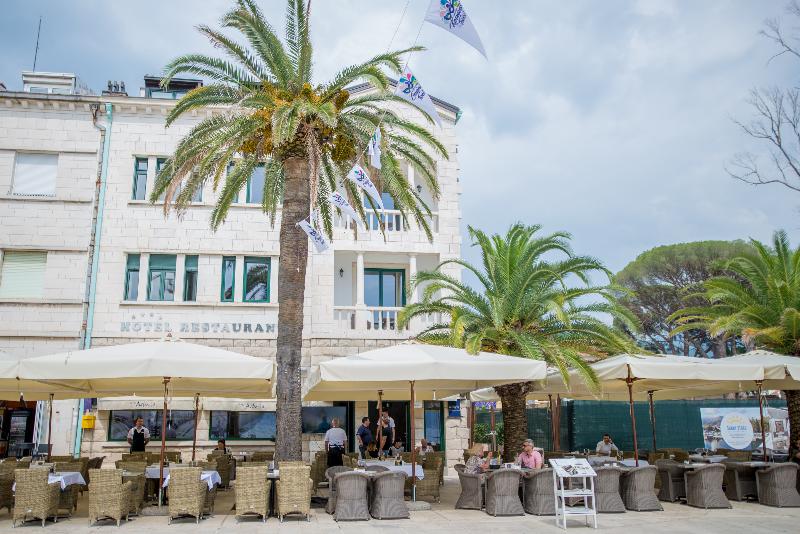 Hotel Astoria Tivat - Genel