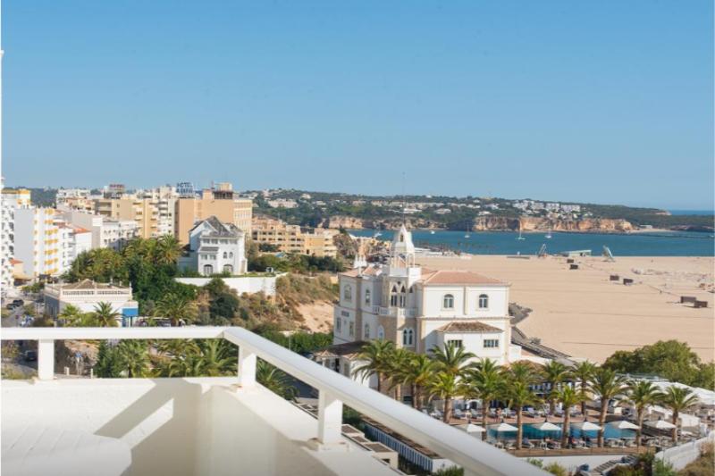 Avenida Praia - Plaj