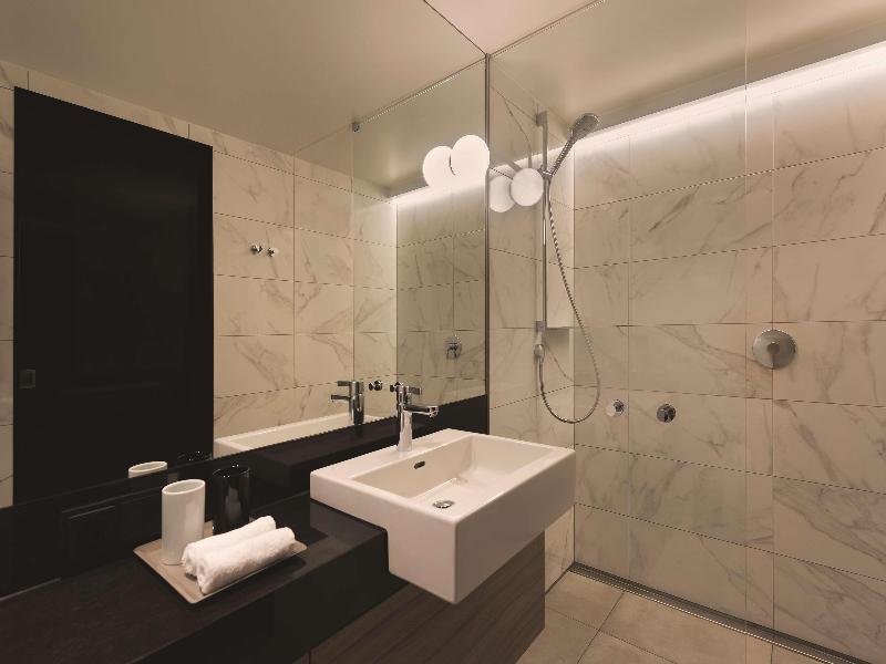 Adina Apartment Hotel Hamburg Speicherstadt - Oda