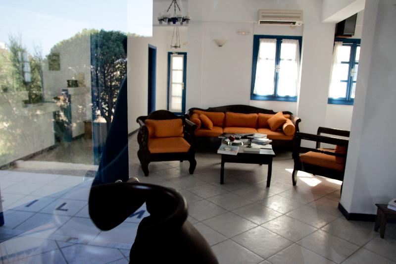 Irigeneia Hotel - Lobi
