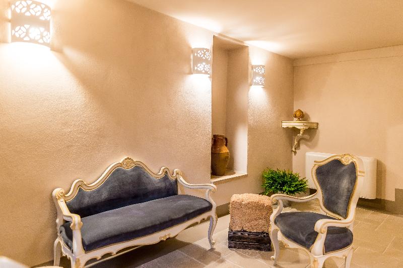 Borgo San Gaetano - Lobi