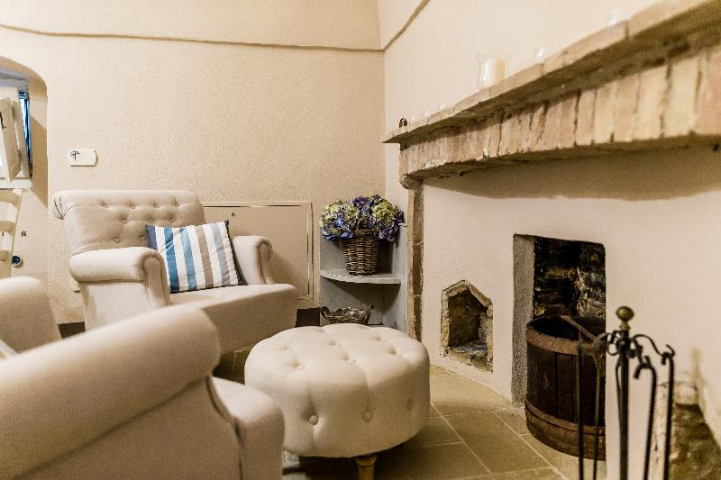 Borgo San Gaetano - Lobi
