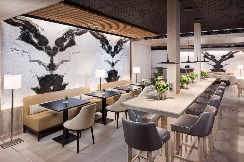 The Level At Hotel Melia Castilla - Bar