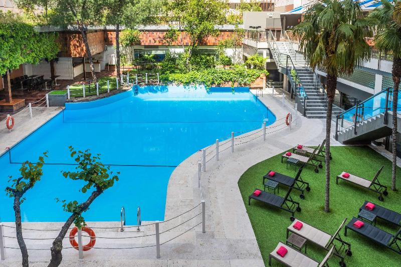 The Level At Hotel Melia Castilla - Havuz