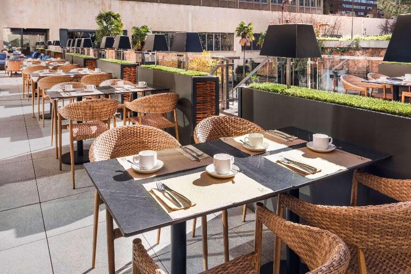 The Level At Hotel Melia Castilla - Restoran