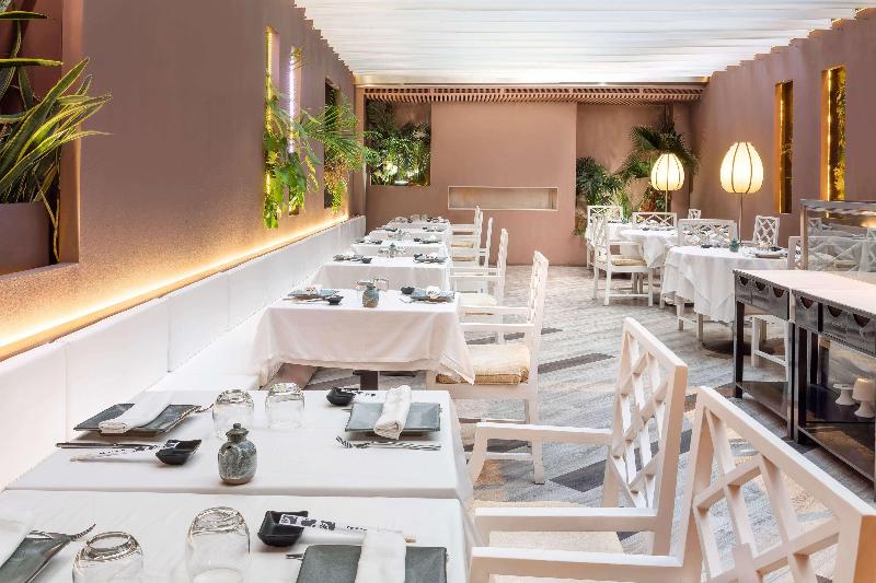 The Level At Hotel Melia Castilla - Restoran