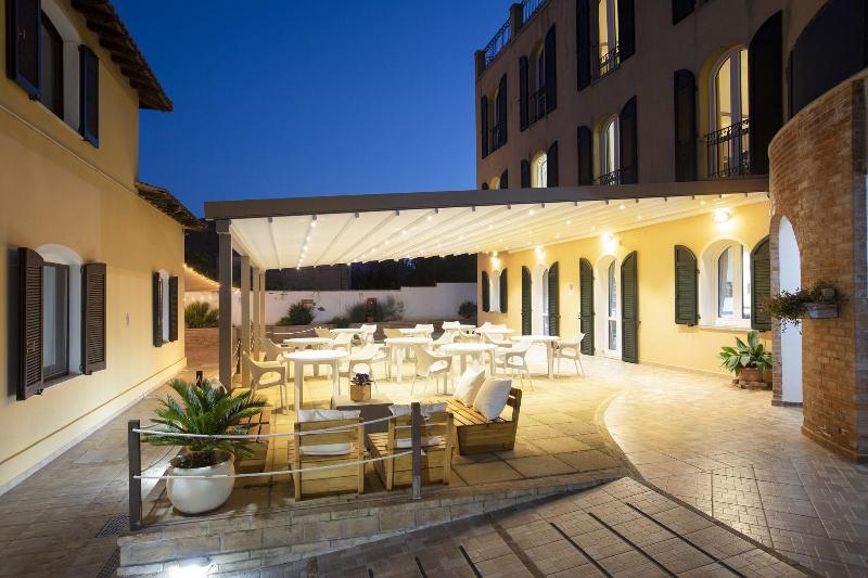 MuMA Hostel - Genel
