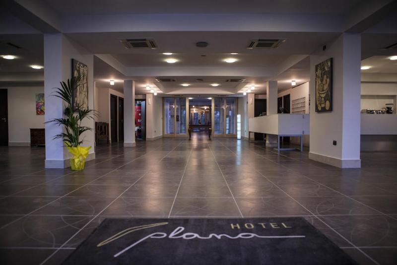Plana Resort - Lobi