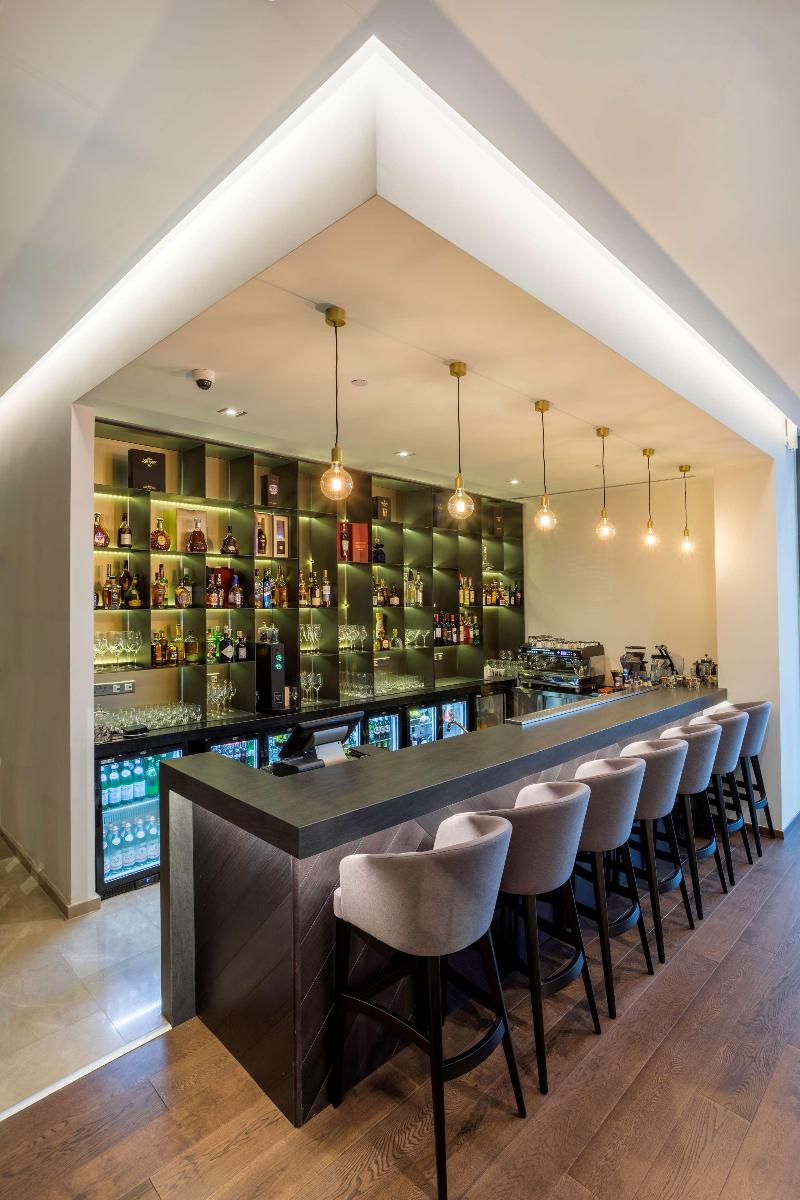 Radisson Blu Hotel Larnaca - Bar