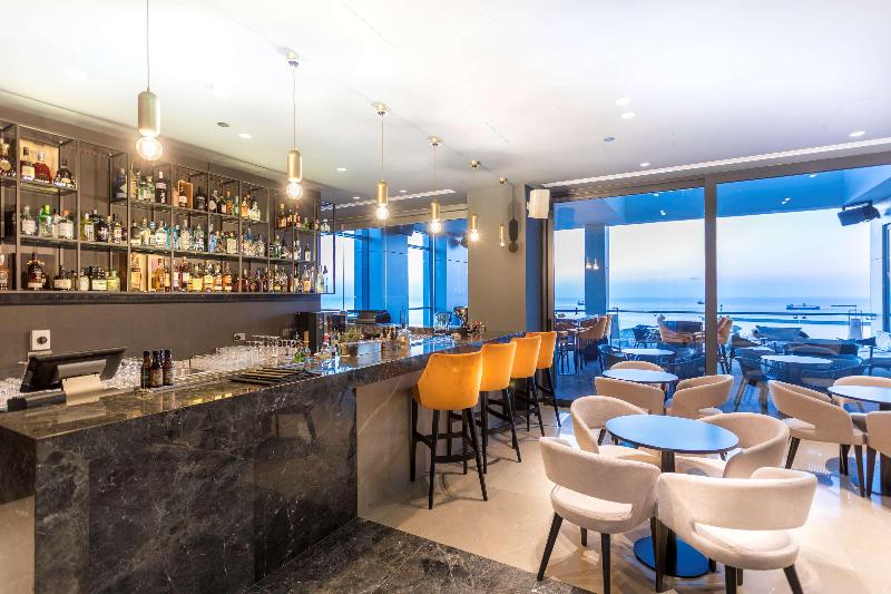 Radisson Blu Hotel Larnaca - Bar