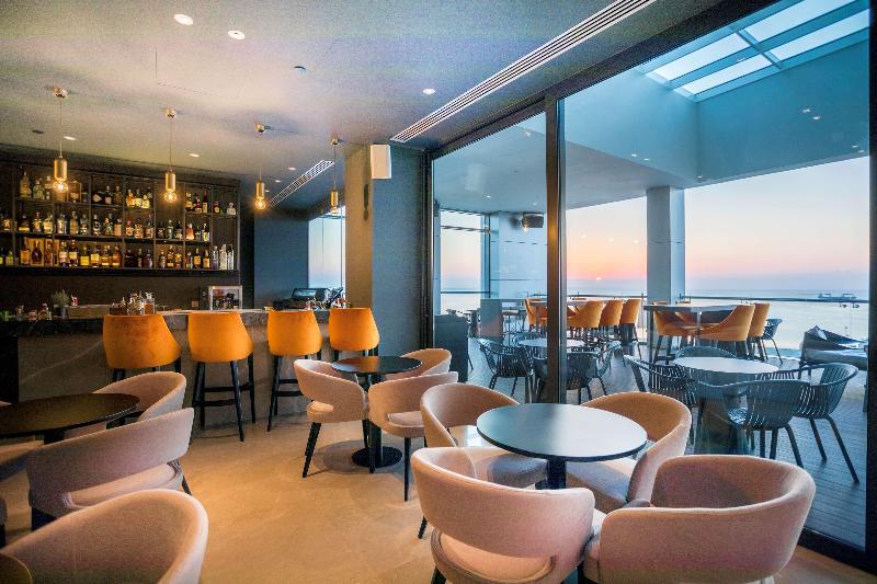 Radisson Blu Hotel Larnaca - Bar