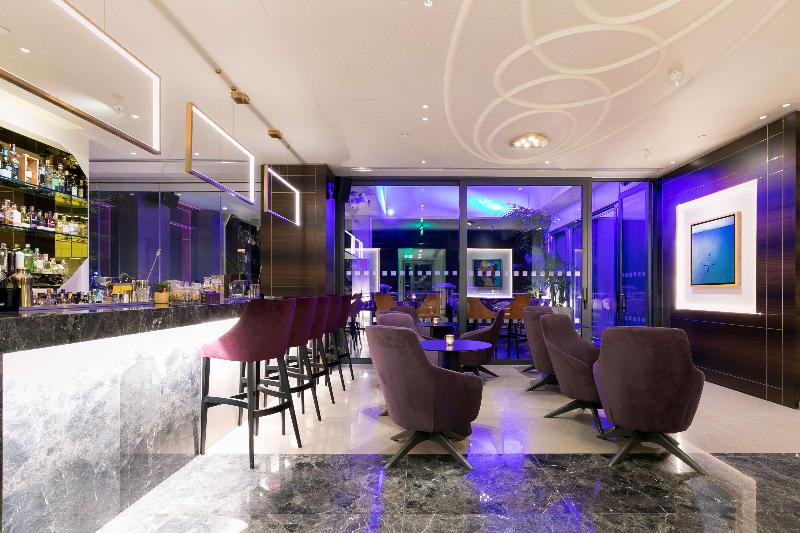 Radisson Blu Hotel Larnaca - Bar
