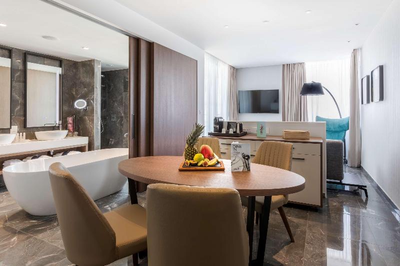Radisson Blu Hotel Larnaca - Oda